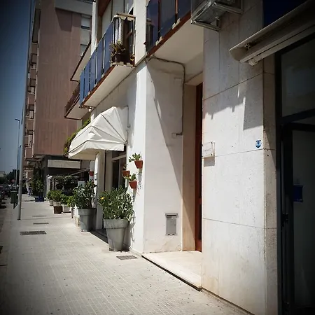 Trinchese132 *